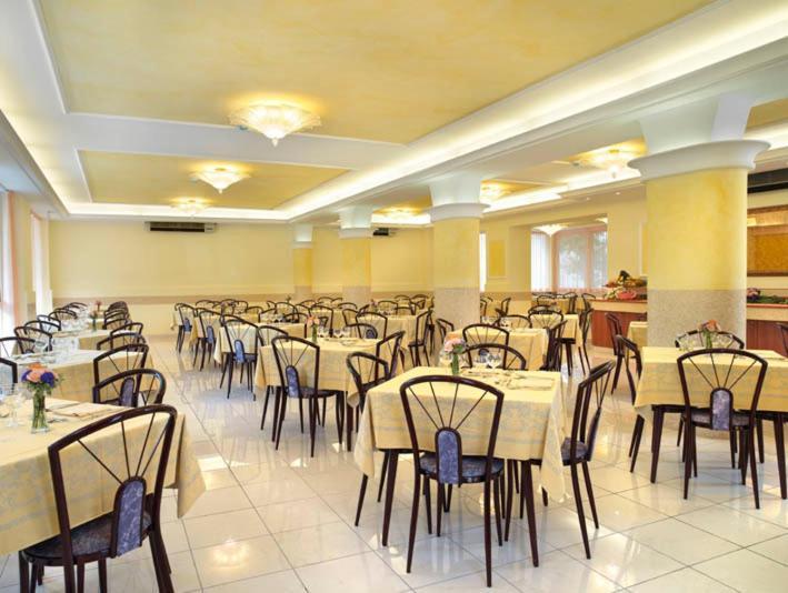 Hotel Grado Bellaria-Igea Marina Exterior photo